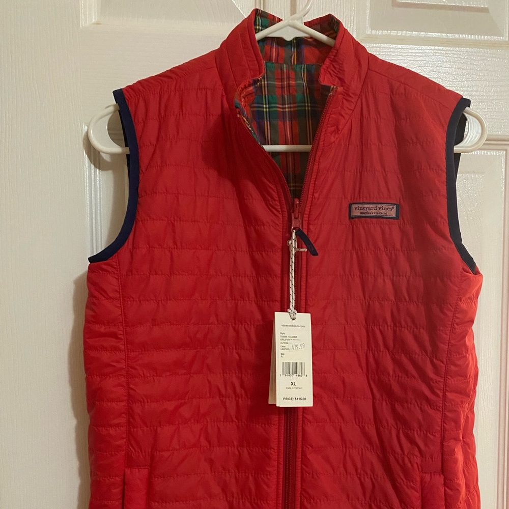 Vineyard Vines Girls XL - Red/Tartan reversible quilted vest. NWT